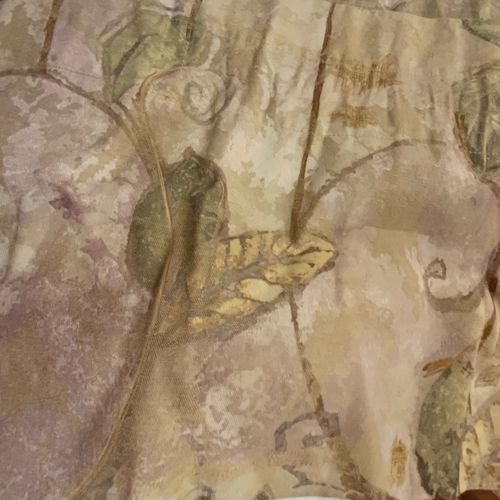 Burlington valance beige and mauve